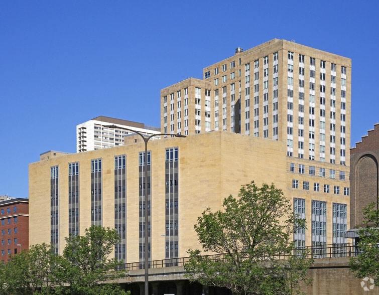 Primary Photo Of 180 Kellogg Blvd E, Saint Paul Apartments For Lease