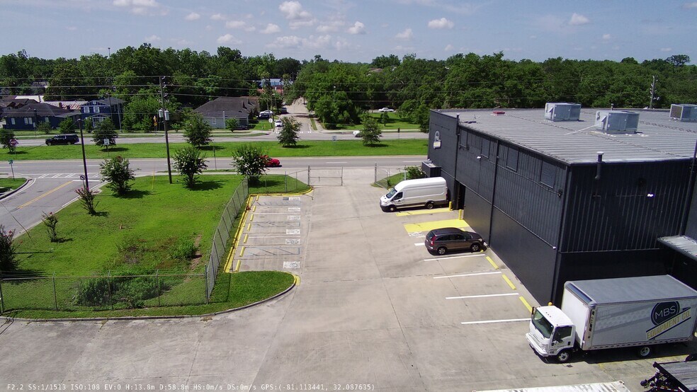 More Photos Of 1200 W Bay St, Savannah Warehouse For Lease