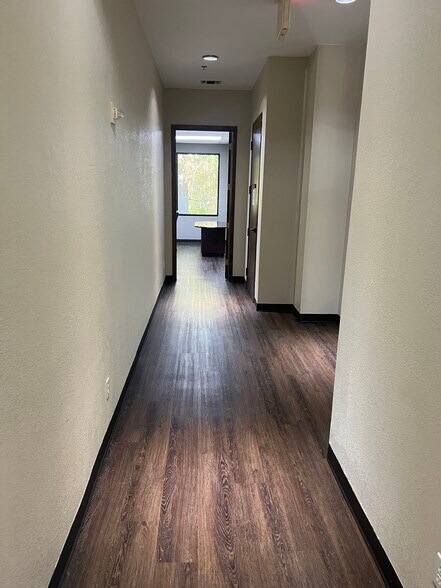 More Photos Of 2300 W White Ave, McKinney Medical For Sale