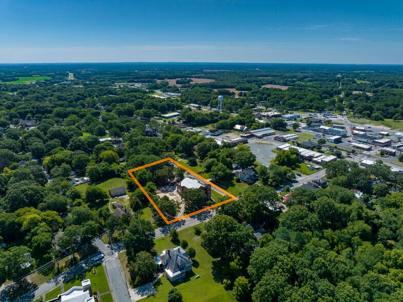 More Photos Of 404 N Elm St, Marshville Religious Facility For Sale