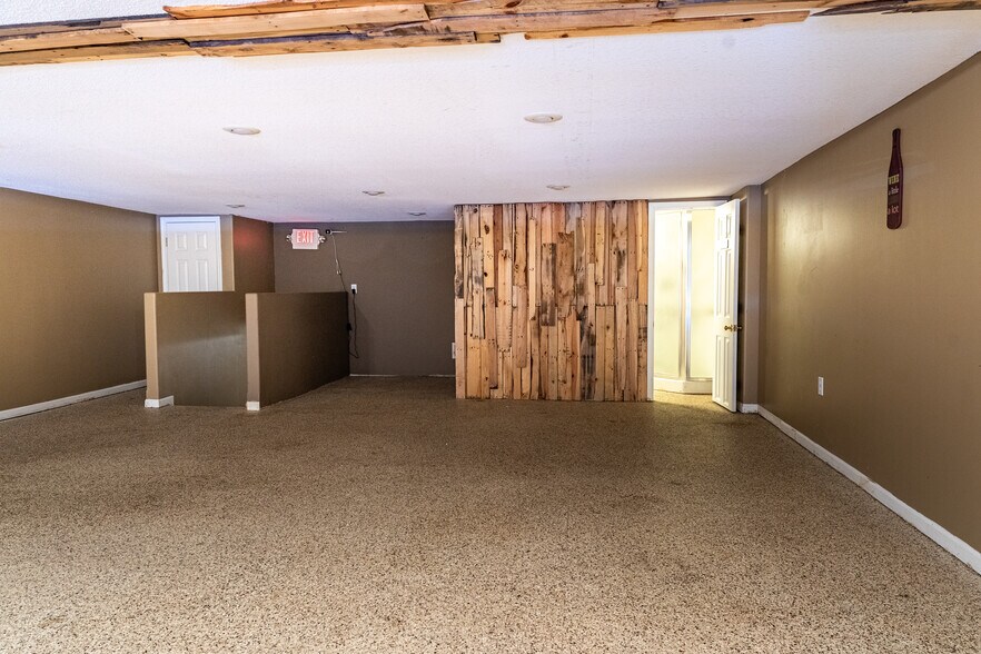 More Photos Of 620 Cherokee St, Leavenworth Storefront Retail Office For Sale