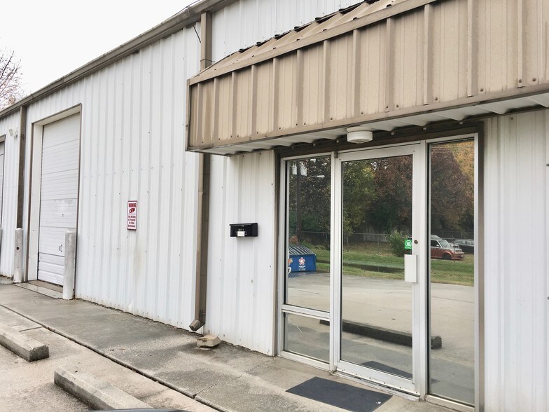 More Photos Of 311 S Union Ave, Springfield Manufacturing For Lease