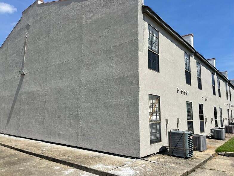 More Photos Of 11832 Newcastle Ave, Baton Rouge Office For Lease