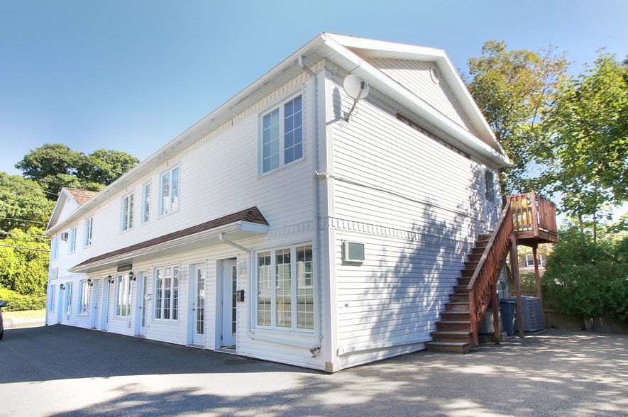 More Photos Of 487 Humphrey St, Swampscott Office For Sale