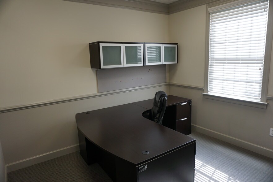 More Photos Of 420 The Parkway, Greer Office Residential For Lease