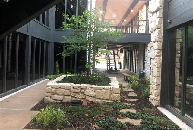 More Photos Of 5513-5539 S Lewis Ave, Tulsa Office For Lease