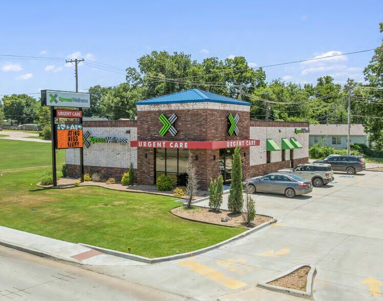 More Photos Of 1817 E Arlington St, Ada Medical For Sale