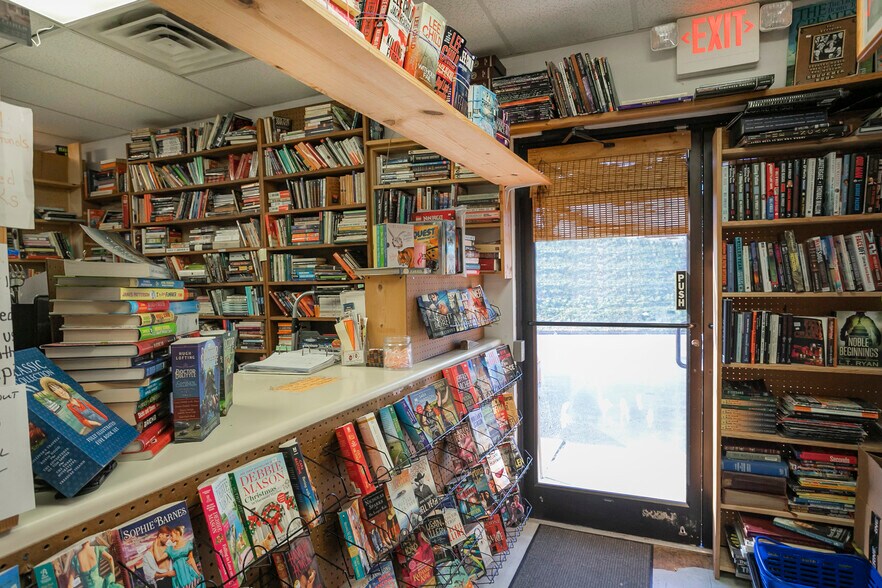 More Photos Of 1113 S Main St, Columbia Freestanding For Sale