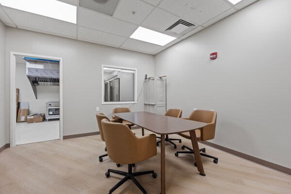 More Photos Of 4520 Military Rd, Niagara Falls Office For Sale