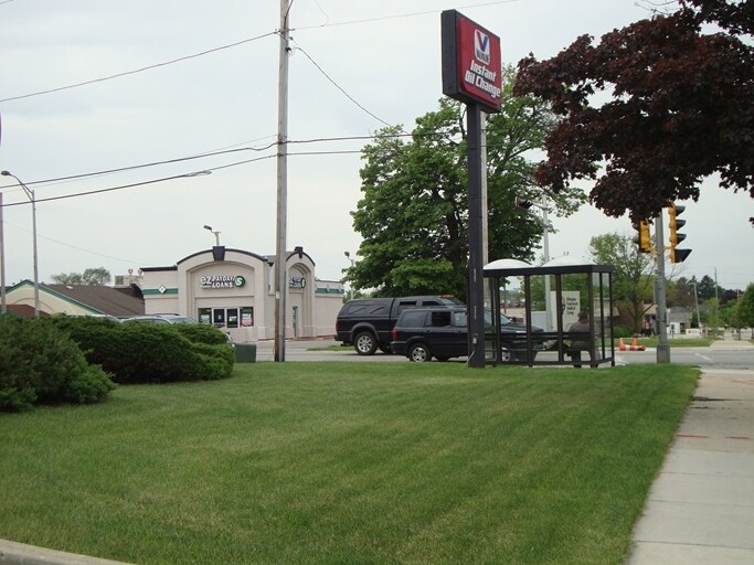 More Photos Of 5912 S Packard Ave, Cudahy General Retail For Sale