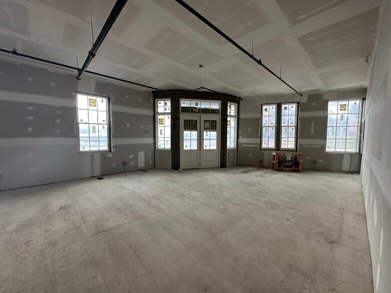 More Photos Of 4000 Colerain Ave, Cincinnati Apartments For Lease