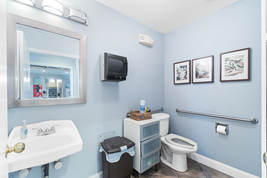 More Photos Of 137 Rutherford Ave, Franklin General Retail For Lease