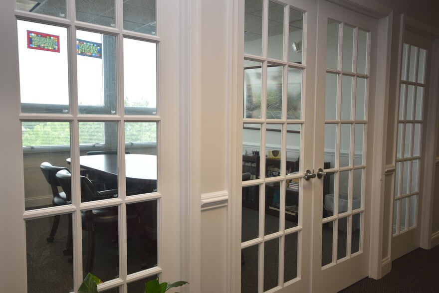 More Photos Of 200 Little Falls St, Falls Church Office For Lease