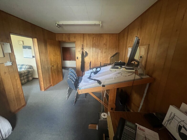 More Photos Of 209 Morris St, Dunbar Flex For Sale