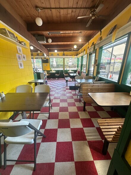 More Photos Of 4690 Franklin Blvd, Eugene Restaurant For Sale