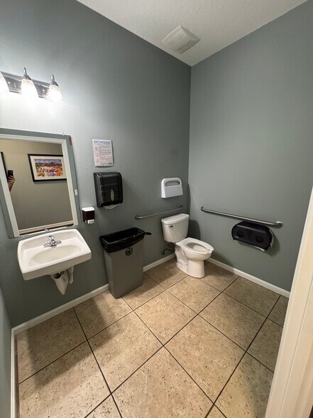 More Photos Of 2146 Alternate 19 N, Palm Harbor Office For Sale