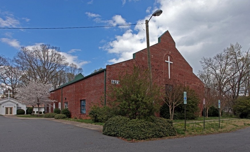 Primary Photo Of 5338 Hollirose Dr, Charlotte Religious Facility For Lease