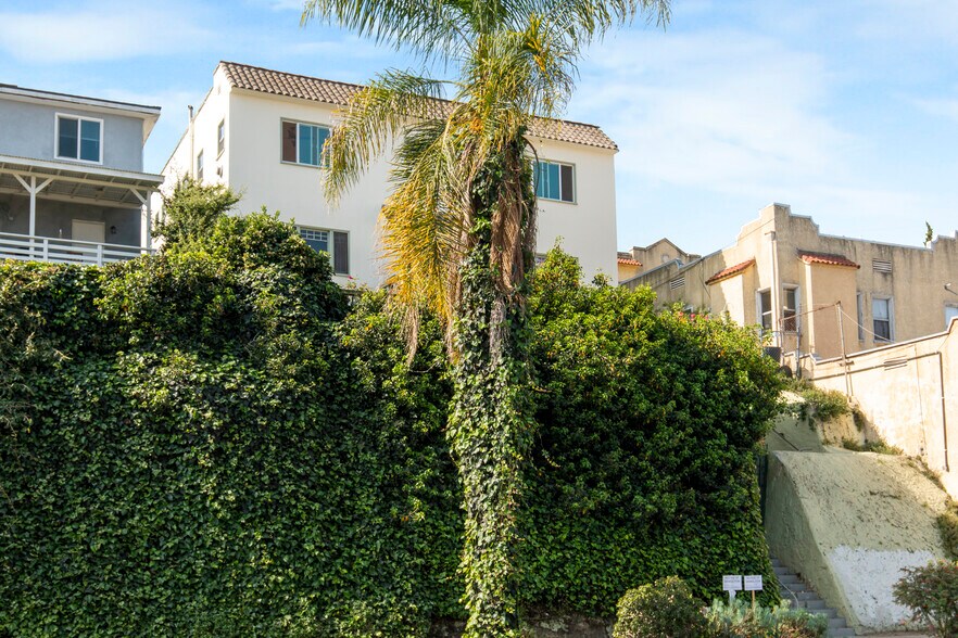 More Photos Of 4850 Mascot St, Los Angeles Apartments For Sale