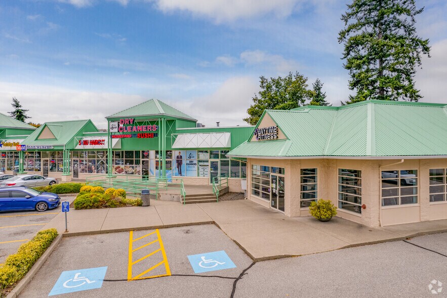 More Photos Of 3189 King George Blvd, Surrey General Retail For Lease