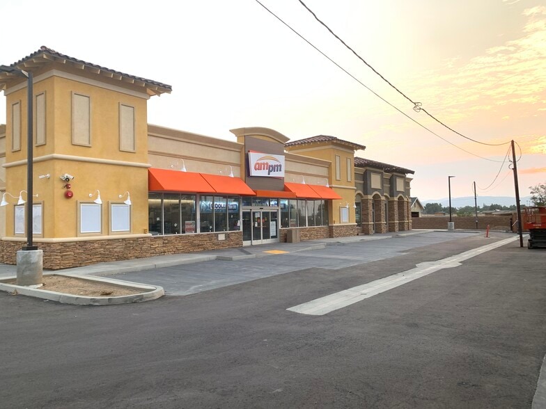 More Photos Of 41155 10th St W, Palmdale Service Station For Lease