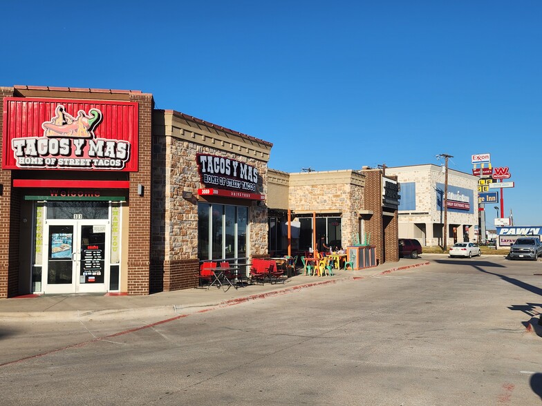 More Photos Of 2620 W I-20, Grand Prairie General Retail For Sale