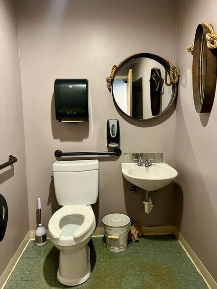 More Photos Of 202 S Broadway, Peru Storefront Retail Residential For Sale