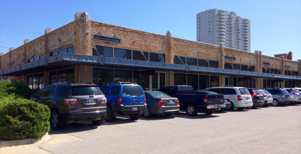 More Photos Of 500 N Walker Ave, Oklahoma City Office For Lease