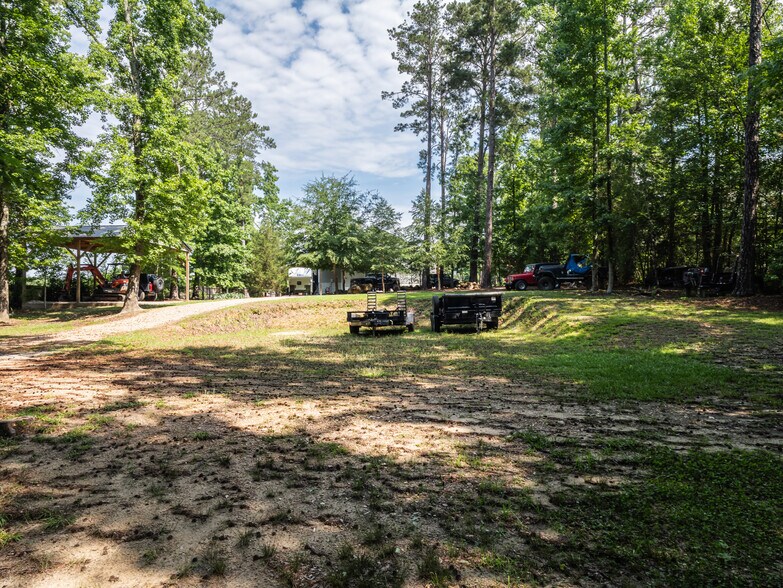More Photos Of 5229 Augusta Hwy, Leesville Flex For Sale