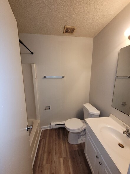 More Photos Of 2705 McArthur Dr, Greensboro Apartments For Sale