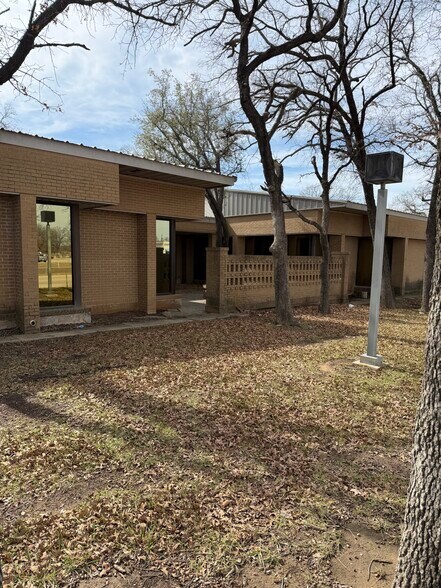 More Photos Of 306 US Highway 380, Bridgeport Office For Lease