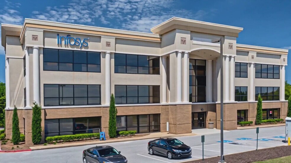 More Photos Of 2700 SE S St, Bentonville Office For Lease