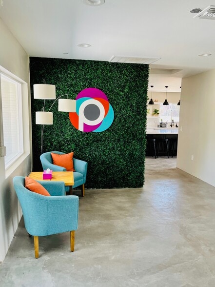 More Photos Of 484 W Chandler Blvd, Chandler Office For Lease