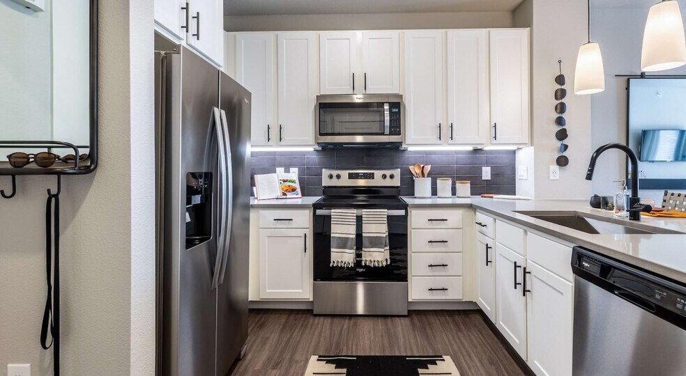 More Photos Of 4910 E 7th St, Austin Coworking Space