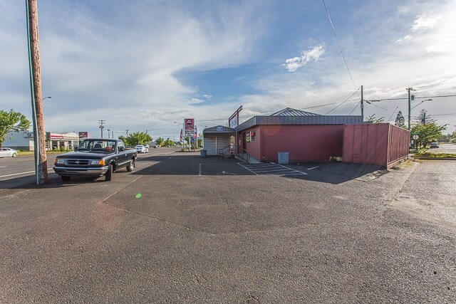 More Photos Of 501 Pacific Blvd, Albany Convenience Store For Sale