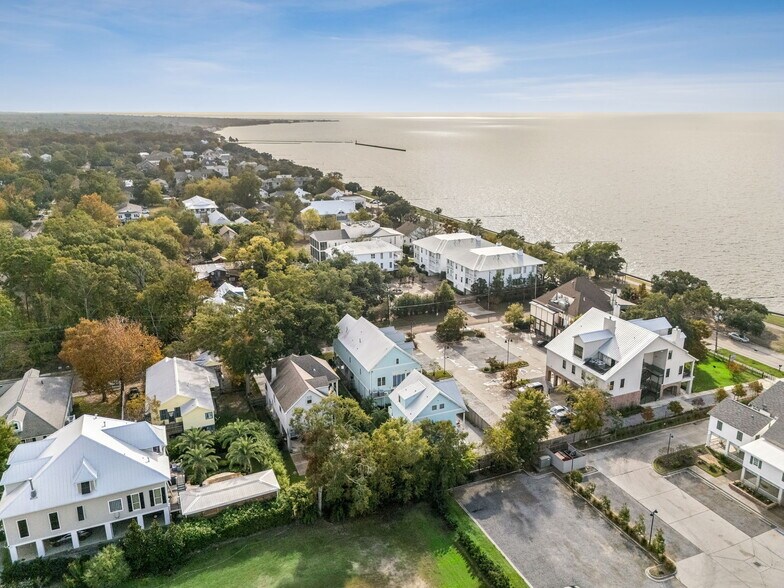 More Photos Of 124 Lafitte St, Mandeville Hospitality For Sale