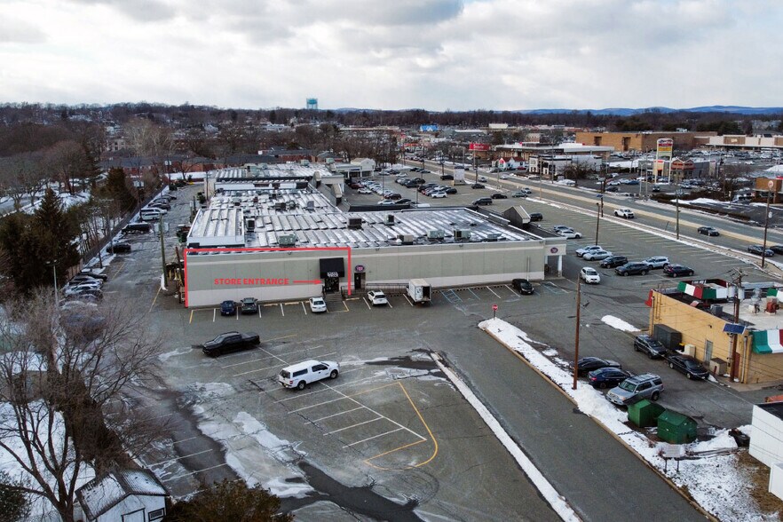 More Photos Of 1055 Hamburg Tpke, Wayne Unknown For Lease