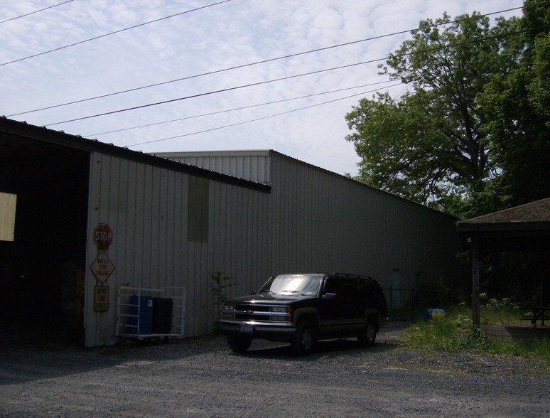 Primary Photo Of 55 Woodruff St, Walden Distribution For Sale