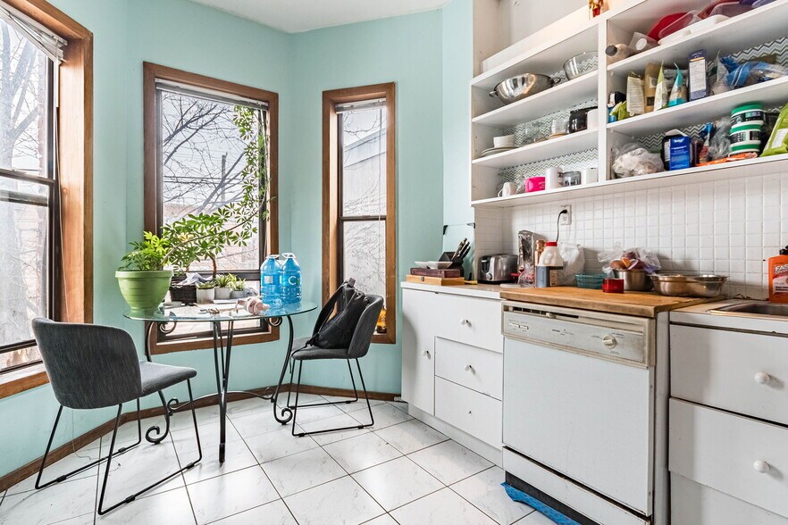 More Photos Of 530 Bathurst St, Toronto Land For Sale