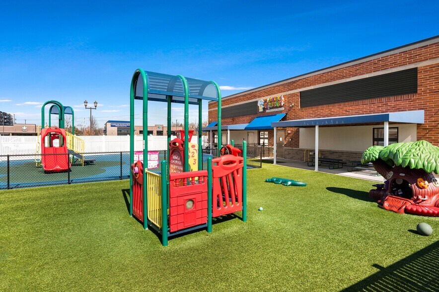 More Photos Of 343 W Dundee Rd, Wheeling Daycare Center For Sale