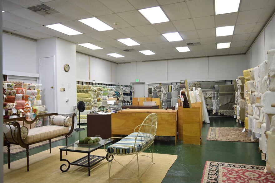 More Photos Of 2426 Spruce St, Montgomery Freestanding For Sale