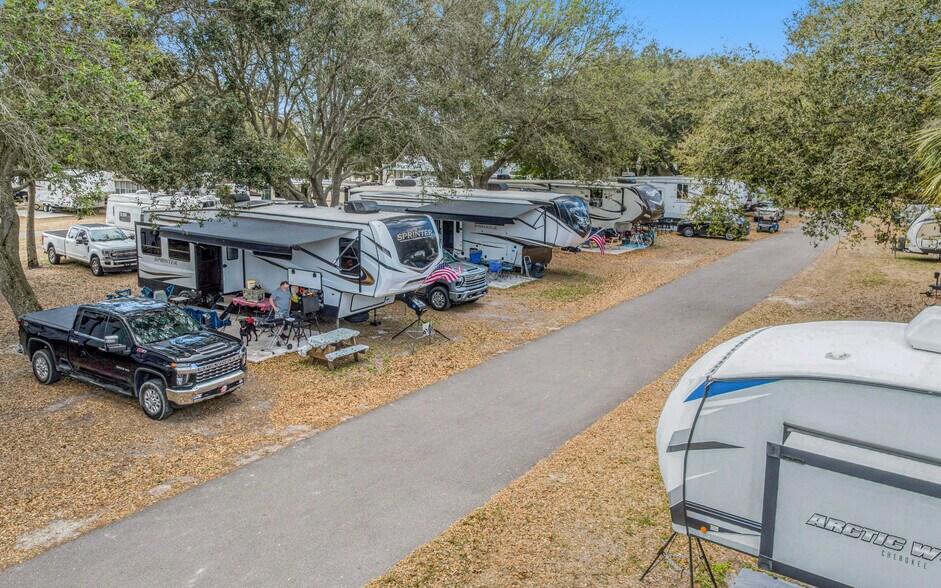More Photos Of 1073 Old Lakeport Rd, Moore Haven Manufactured Housing Mobile Home Park For Sale