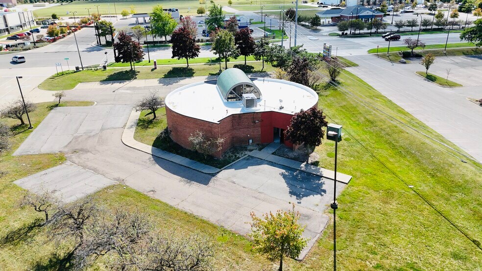 More Photos Of 30150 Plymouth Rd, Livonia Medical For Lease