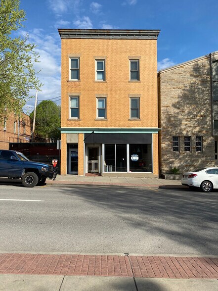 More Photos Of 444 High St, Morgantown Storefront Retail Residential For Lease