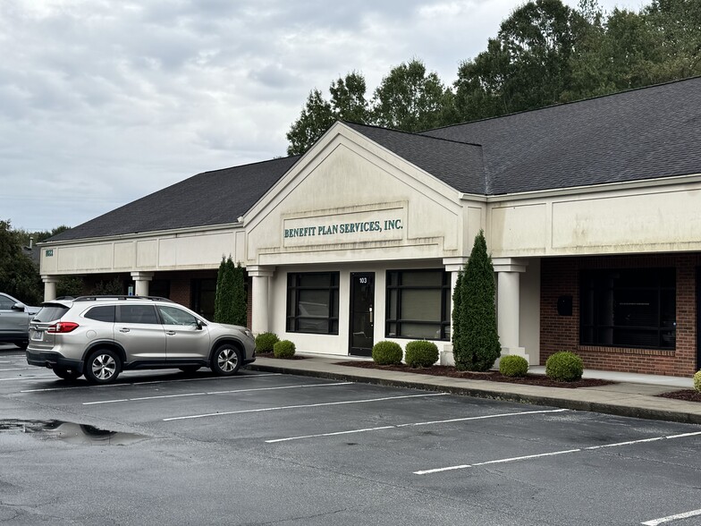 More Photos Of 1022 Hutton Ln, High Point Office For Sale