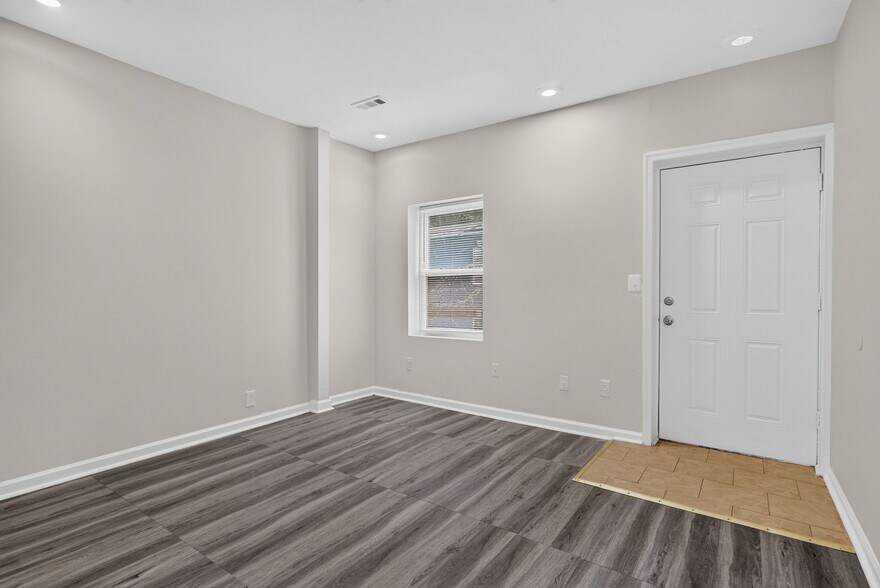 More Photos Of 1908 M St NE, Washington Apartments For Sale