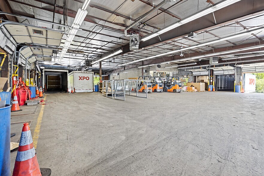 More Photos Of 122 Lyons Rd, Sidney Industrial For Sale
