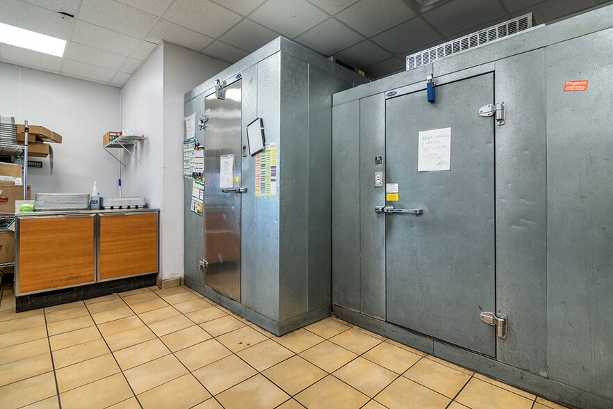 More Photos Of 2214 Plainfield Pike, Cranston Fast Food For Sale