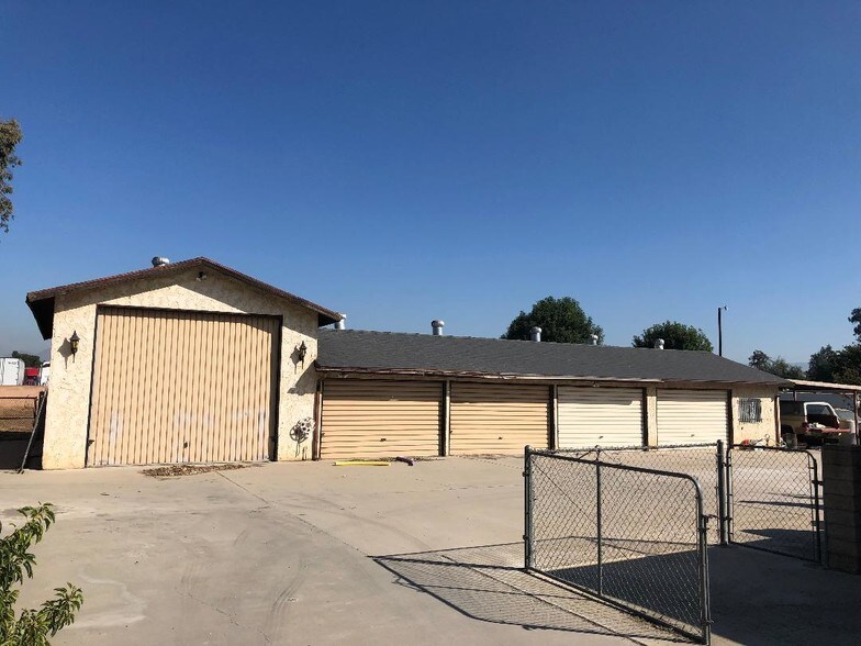 17640 Maywood St, Bloomington, CA 92316 Contractor Storage Yard For