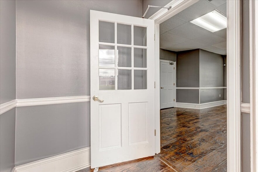 More Photos Of 7175 Jonesboro Rd, Morrow Office For Lease