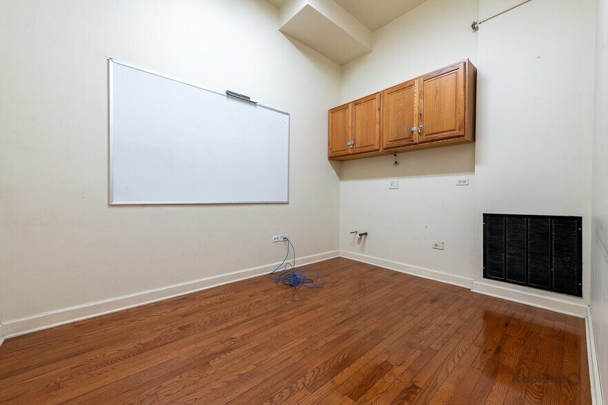 More Photos Of 1930-1934 S Wabash Ave, Chicago Apartments For Sale